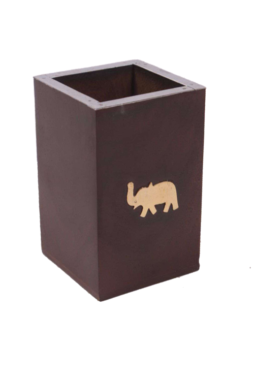 designed-pen-stand-1