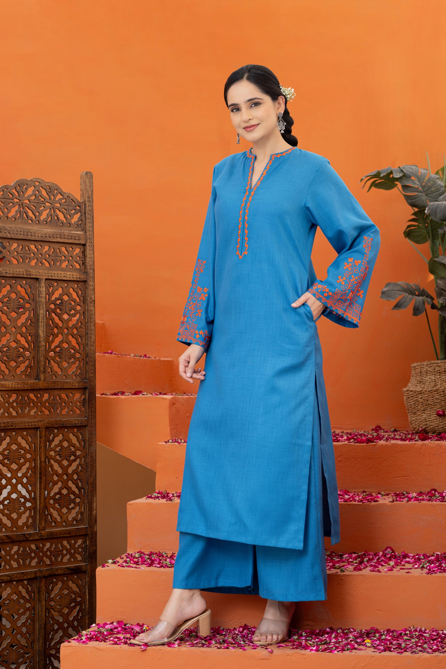 Jugni Classic Teal Embroidered Phiran Set
