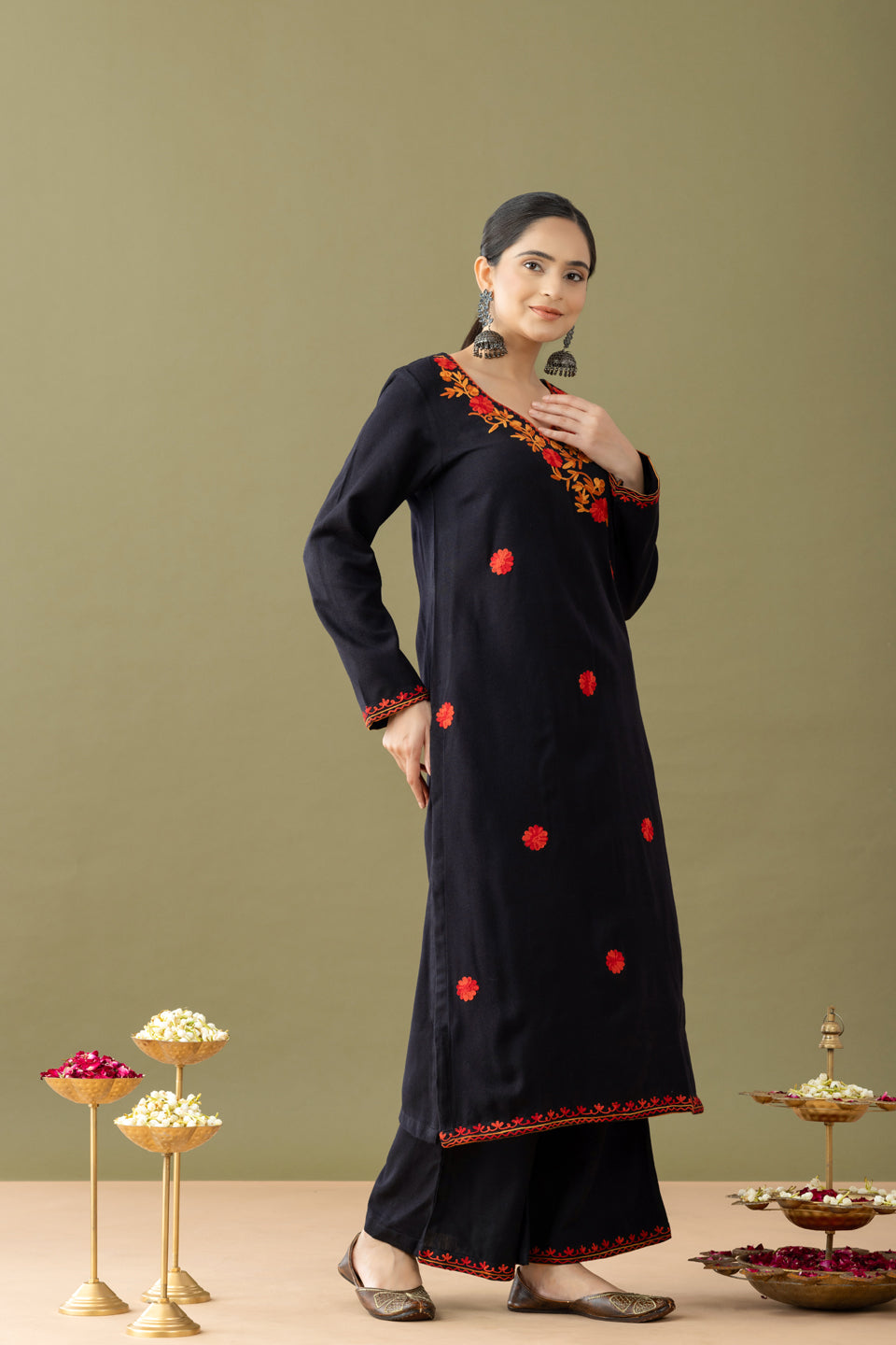 Utsaah Black Aari Embroidery Kurta Set