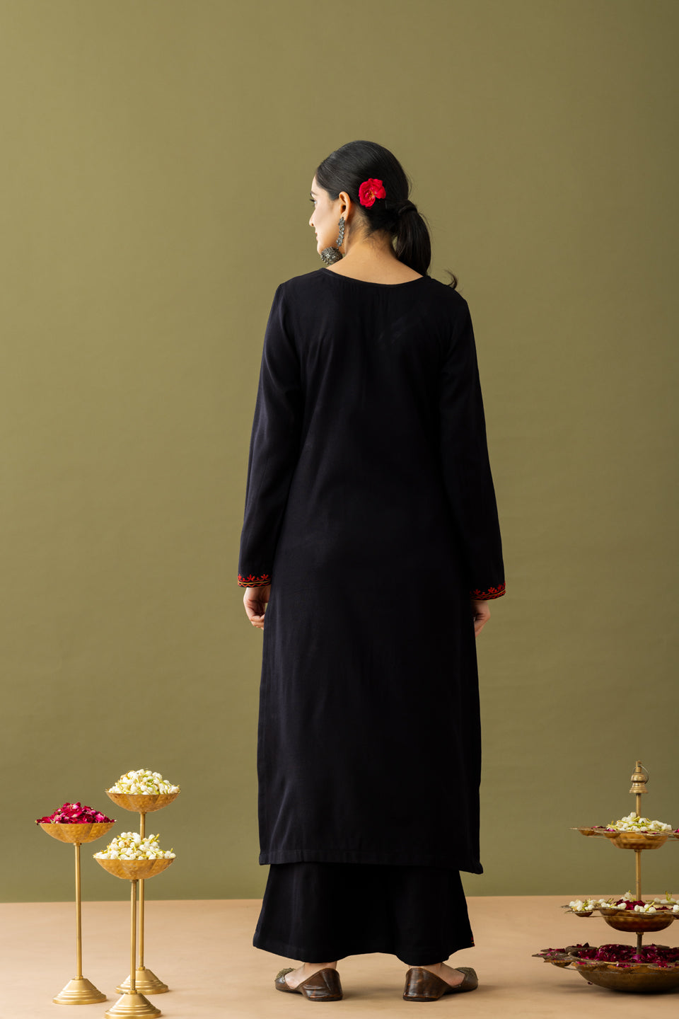 Utsaah Black Aari Embroidery Kurta Set