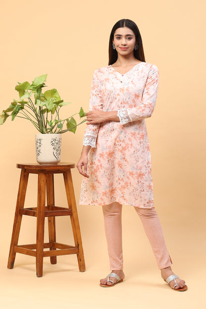 Pihu Crayola Peach Floral Kurta Set