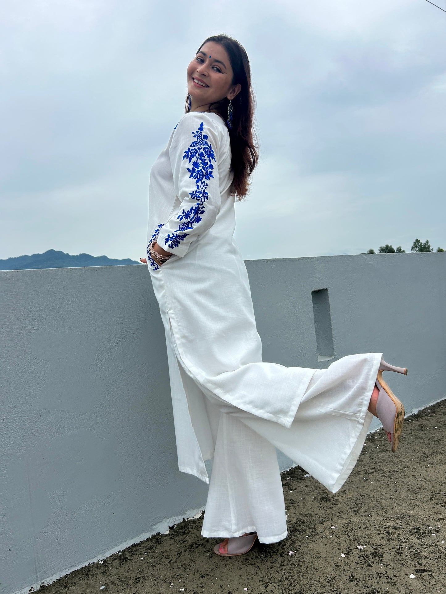 Jugni  White Indigo Embroidered Phiran Set