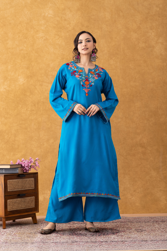 Noor Phirozi Multi Embroidered Phiran Set