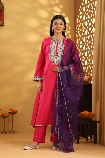 Jashn Magenta Pink Embroidered Suit Set
