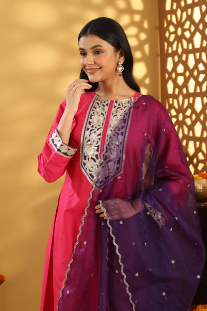 Jashn Magenta Pink Embroidered Suit Set