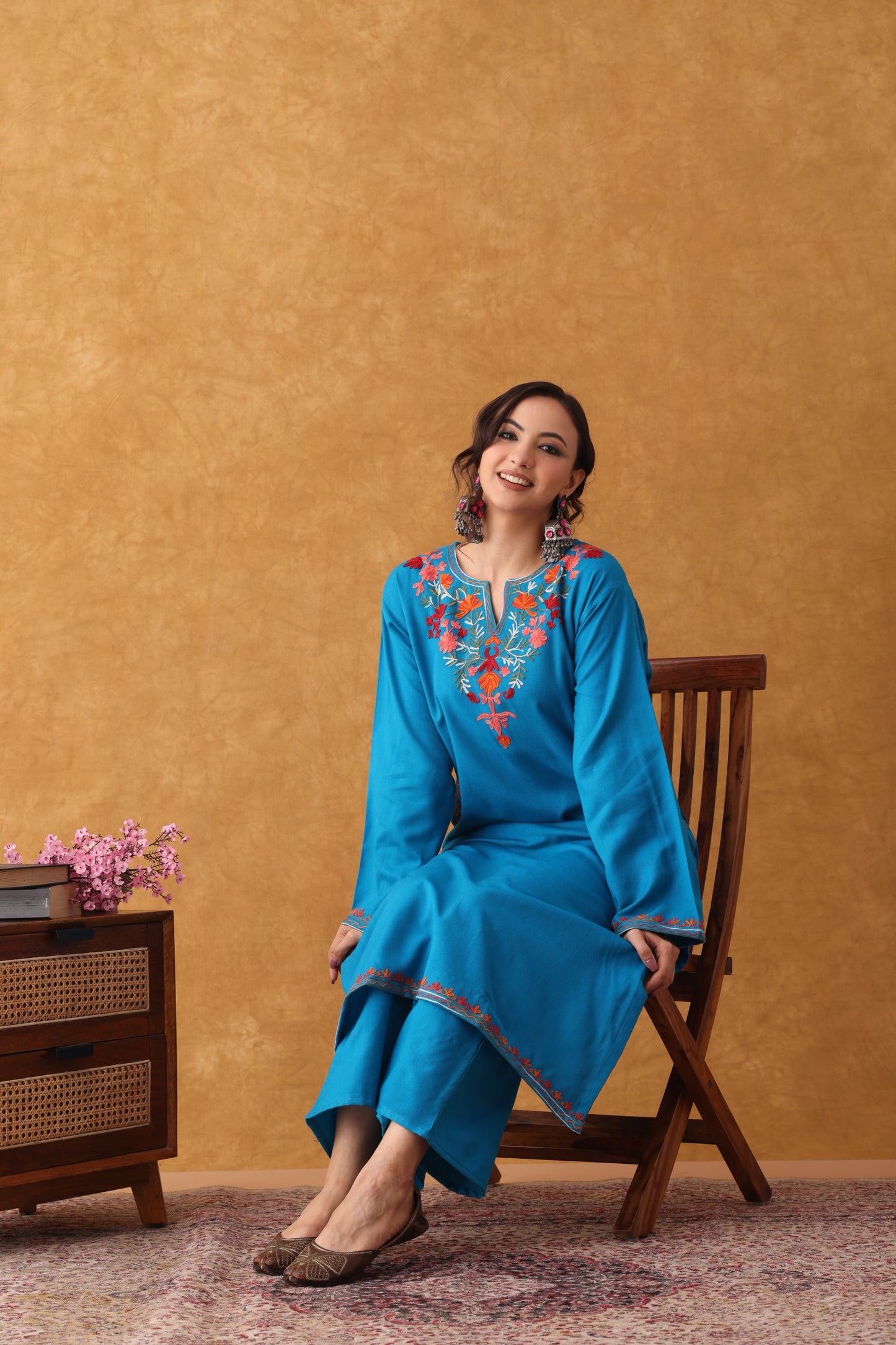 Noor Phirozi Multi Embroidered Phiran Set