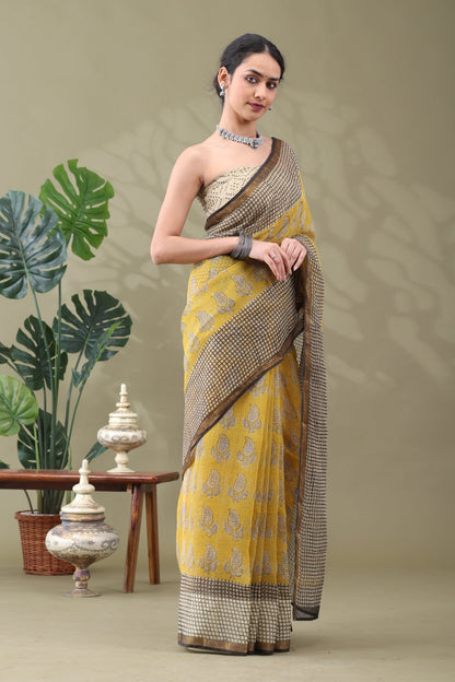 Navya Yellow Paisley check Border Cotton Kotta Doriya Saree.